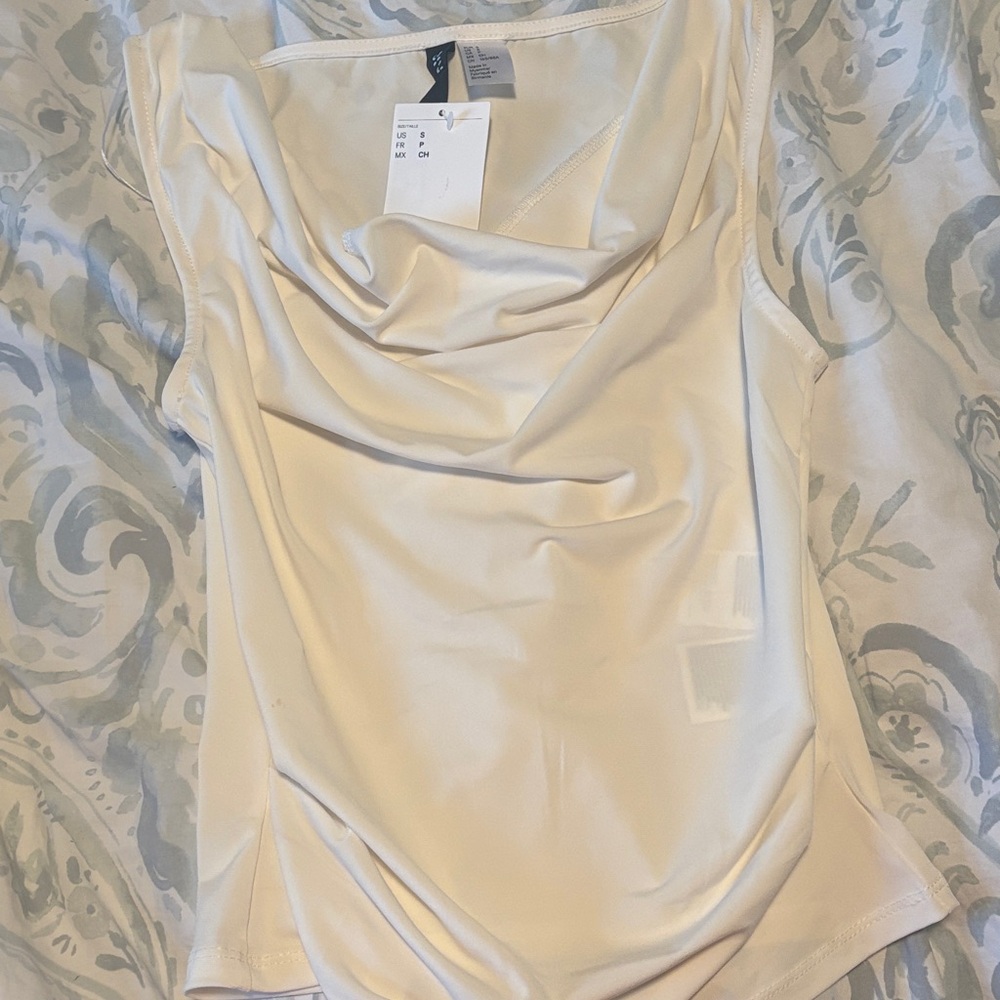H&M Elegant Cream Sleeveless Top NEW small